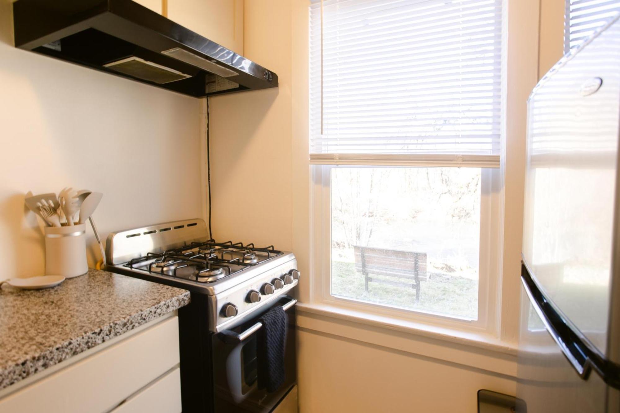 Waterfront River Apartments Rogue River Exterior photo
